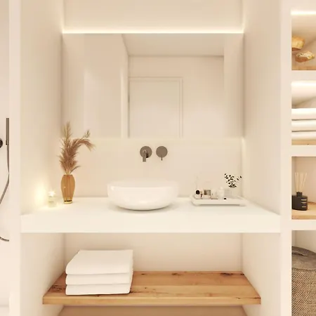 3-bedroom Odysseus